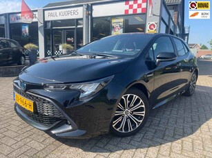 Toyota Corolla 1.8 Hybrid First Edition *navigatie + camera + DAB + LM velg 17