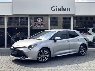 Toyota Corolla 1.8 Hybrid Style Plus | Dodehoekherkenning, Nieuwe multimedia, Parkeersensoren, Keyless, Stoel + Stuurverwarming