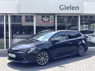 Toyota Corolla 2.0 Hybrid Style Plus | Dodehoekherkenning, Parkeersensoren, Stoel + Stuurverwarming, Keyless, 17 inch, CarPlay