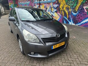 Toyota Verso 1.8 VVT-i Aspiration navigatie airco super