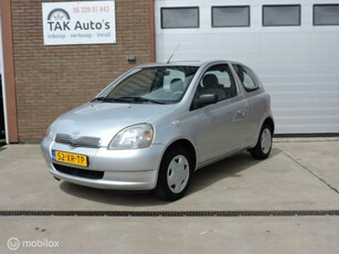 Toyota Yaris 1.3-16V VVT-i Sol/met boekjes+ NAP/1e eigenaar