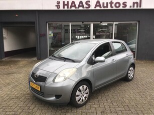 Toyota Yaris 1.3 VVTi Sol / AIRCO / NWE MODEL / VASTE PRIJS