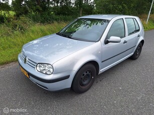 Volkswagen Golf 1.4-16V # Met Nieuwe APK!