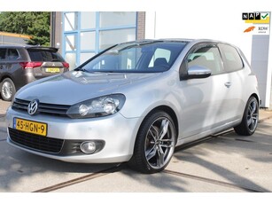 Volkswagen Golf 1.4 TSI Highline Automaat / Airco / Elec