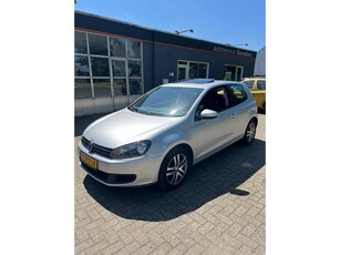 Volkswagen GOLF 1.6 Trendline