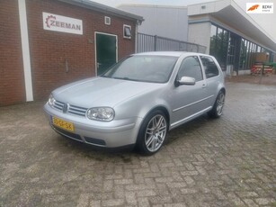 Volkswagen Golf 2.0 Highline // Cruise Control // Climate