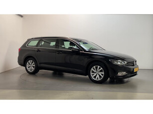 Volkswagen Passat Variant 1.5 TSI 150pk DSG Comfort Business Navigatie DAB+ Parkeersensoren