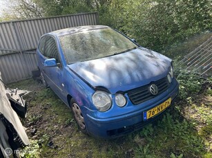 Volkswagen Polo 1.4-16V Athene 106 dkm