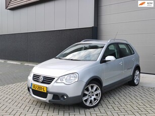 Volkswagen Polo 1.4-16V Cross 5DR. Airco ijskoud!! 17''