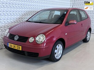 Volkswagen Polo 1.4-16V Highline Climate + Cruise control