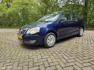 Volkswagen Polo 1.4-16V Optive