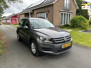 Volkswagen TIGUAN 1.4 TSI PANO NAVI PDC DEALER OH SCHADEVRIJ