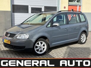 Volkswagen Touran 1.6-16V FSI Trendline, 7p.