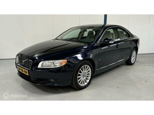 Volvo S80 3.2 Summum LEER / NAVI / NL-AUTO