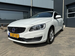 Volvo V 60 2.0 T3 Summum Navigatie Trekhaak