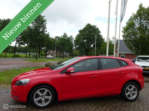 Volvo V40 2.0 D2 Kinetic 5DRS, 2015|CLima|Cruise|Navi!