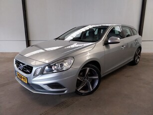 Volvo V60 1.6 T3 150 PK R-Design AUTOMAAT HALF LEER LED