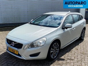 Volvo V60 2.0 T Kinetic CLIMA, AIRCO, LEDEREN BEKLEDING