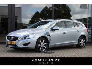 Volvo V60 2.4 D6 AWD PHEV Summum Schuifdak Adaptive