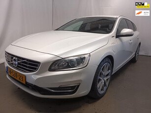 Volvo V60 2.4 D6 AWD Plug-In Hybrid Summum Leer