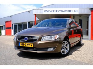 Volvo V70 2.0 D3 Classic Edition XenonLederStoelverw.Enz.