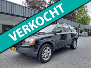 Volvo XC90 2.5 T Momentum Dealer oh 7 persoons 10 jaar