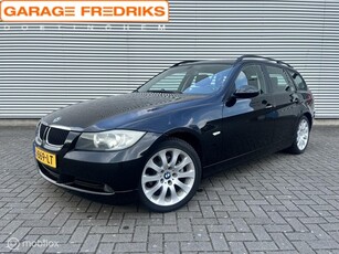 BMW 3-serie Touring 318i Parkeersensoren Stoelverwarming