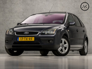 Ford Focus 1.6-16V Futura (SCHUIFDAK, YOUNGTIMER, NAP, AIRCO, TREKHAAK, GETINT GLAS, ELEK RAMEN, NIEUWSTAAT)