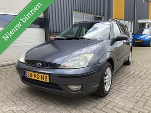 Ford Focus Wagon 1.6-16V Trend