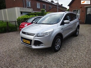 Ford Kuga 1.6 Titanium 4WD Navigatie, Climate controle