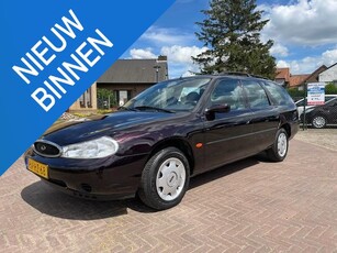 Ford Mondeo Wagon 2.0-16V Ghia