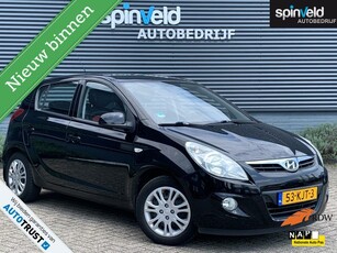 Hyundai i20 1.2i DynamicVersion Bj`09 NAP NL Airco 5drs