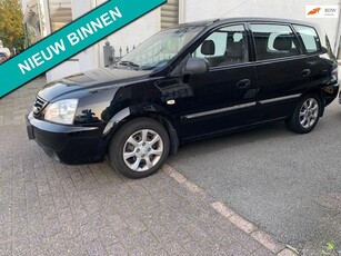 Kia Carens 1.6-16V LX