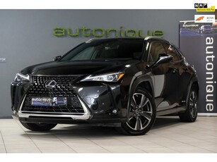 Lexus UX 250h AWD Executive Line automaat Navi/Led/Camera