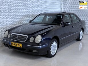 Mercedes-Benz E-klasse 240 6-cilinder Sedan Automaat (2000)