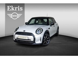 MINI 5-deurs Cooper Aut. Classic Uitvoering + Premium Pakket