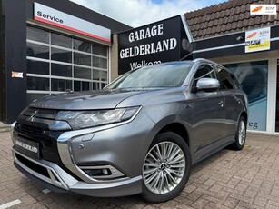 Mitsubishi Outlander 2.4 PHEV Navi Camera Leder