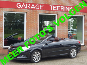 Opel Astra TwinTop 1.8 Cosmo 140PK 2drs AUTOMAAT clima, cruise, navi, leder, pdc, keyless RIJKLAAR