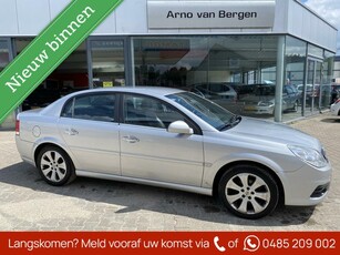 Opel Vectra 1.8-16V Executive, leder, clima, cruisecontrol