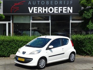 Peugeot 107 1.0-12V XS - AUTOMAAT - AIRCO - ELEKTR RAMEN -