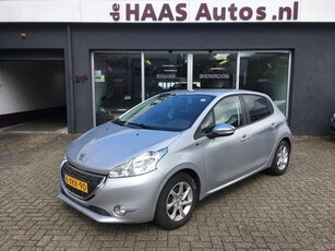 Peugeot 208 1.2 VTi Style / LEES TEKST / READ TEKST /