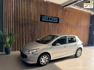 Peugeot 307 1.6-16V XS [bj 2005] 5DRSAircoTrkhaakCruise