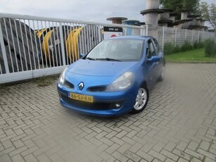 Renault Clio 1.4-16V Dynamique Luxe (bj 2006)