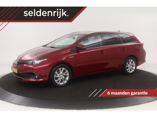 Toyota Auris 1.8 Hybride Dynamic Go Dealer onderhouden