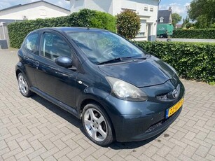 Toyota Aygo 1.0-12V (bj 2006)