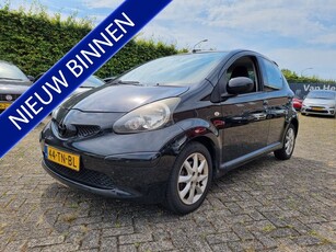 Toyota Aygo 1.0-12V Sport+ AIRCO 5-DEURS (bj 2006)