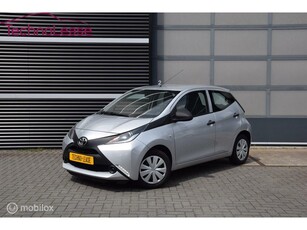 Toyota Aygo 1.0 VVT-i X-fun airco bluetooth