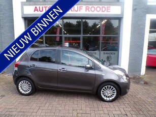 Toyota Yaris 1.3 VVTi 5-Drs Automaat Aspiration AIRCO,LMV!