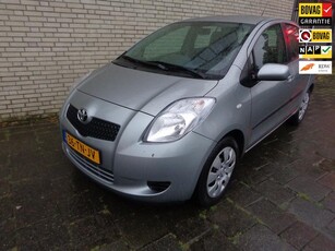 Toyota Yaris 1.3 VVTi Sol MMT AUTOMAAT NIEUWE APK 3 MAANDEN