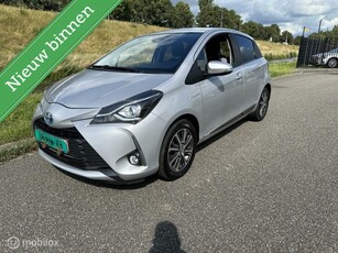 Toyota Yaris 1.5 Hybrid y 20 navigatie dealer onderhouden